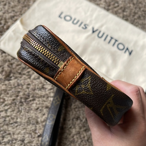 Louis Vuitton Marly Dragonne Monogram Wristlet - Picture 6 of 14
